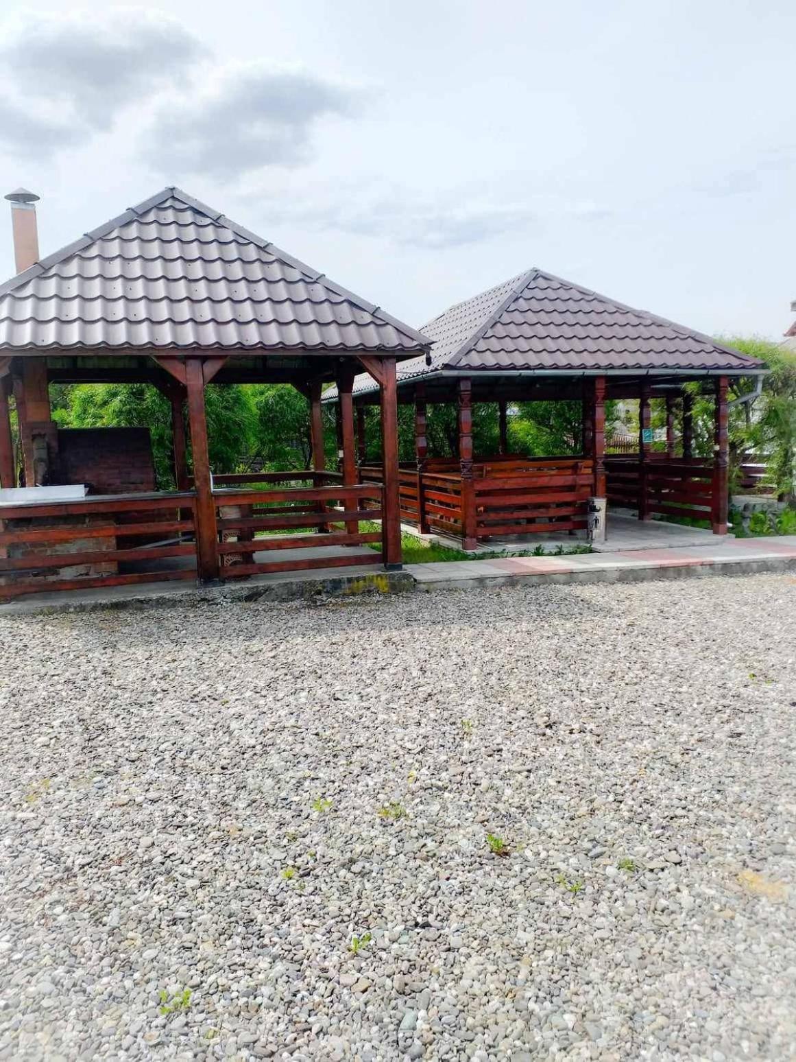 Cris & Mona Hotel Sapinta Ngoại thất bức ảnh