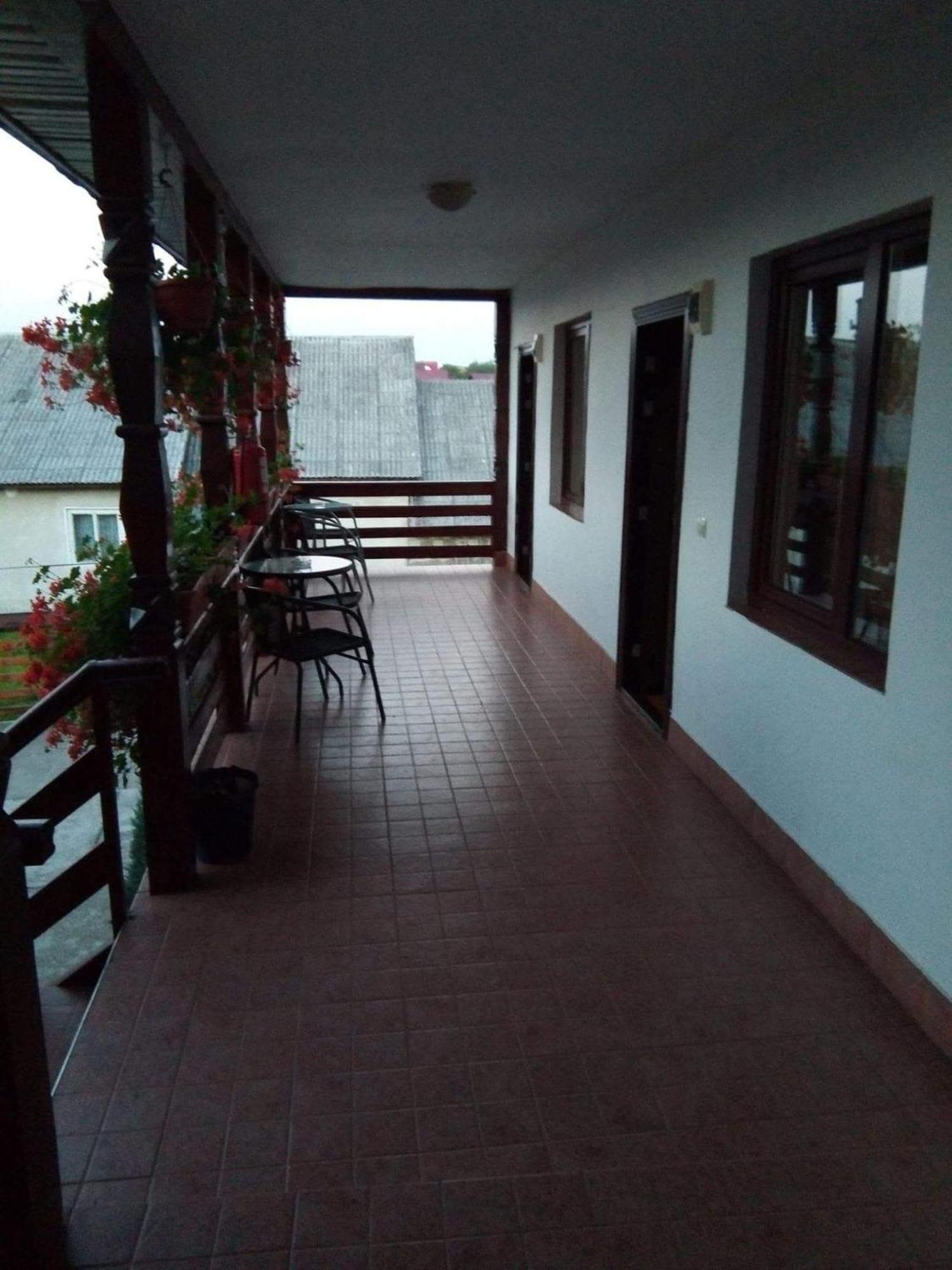 Cris & Mona Hotel Sapinta Ngoại thất bức ảnh
